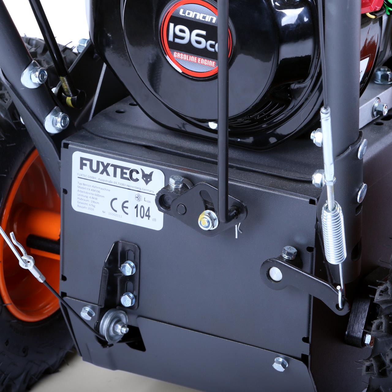 Balayeuse déneigeuse thermique FUXTEC FX-KM196, avec brosse de balayage - sans embout optionnel