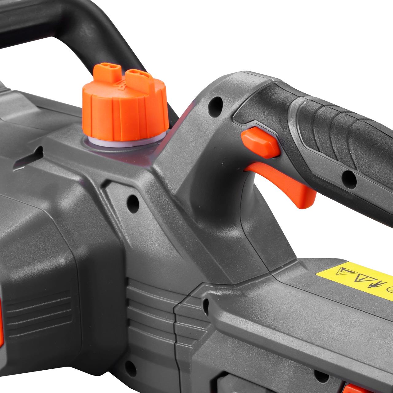Tronçonneuse à batterie 20V FUXTEC FX-E1KS20 - Set avec batterie 2Ah et chargeur 1A
